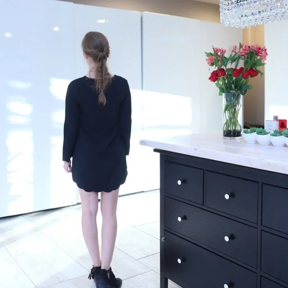 Scallop edge shift dress - Picture 7 of 9